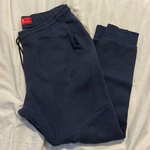 Nike Tech fleece joggers, men’s size L
